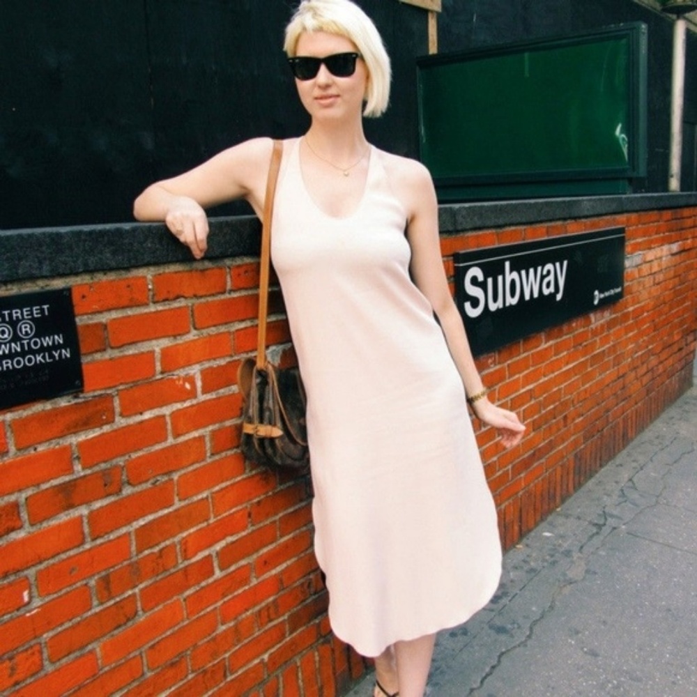 Aritzia Wilfred Colonne Racerback Midi Curved Hem - Picture 3 of 8